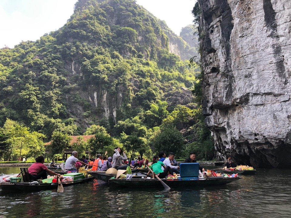 Vietnam - H. Hoa Lư - 