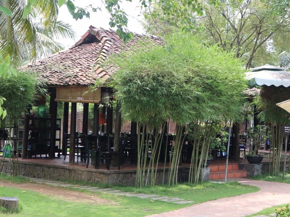 Vietnam - Ho-Chi-Minh Stadt - Der erste stop unserer Mekong Delta Verkaufstour... 😂 