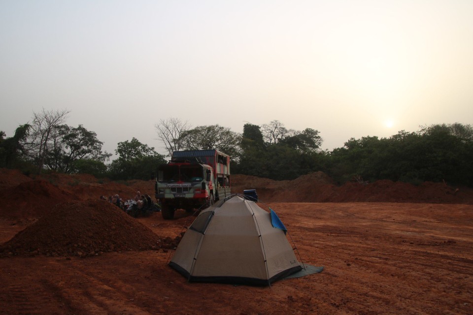 Guinea-Bissau - Cacheu - Übernachtung in der Baugrube