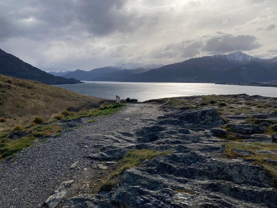 Neuseeland - Queenstown - Ohoh, da kommt eine Gewitterfront 🫣 es tröpfelt auch schon wieder 😕