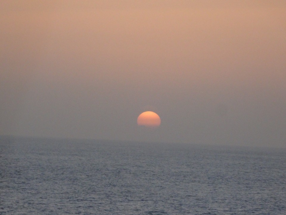  -  - Sonnenuntergang bei Seenebel