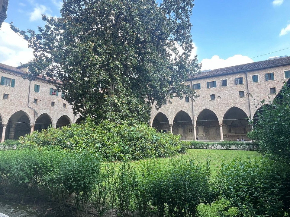 Italien - Padua - Kreuzgang 