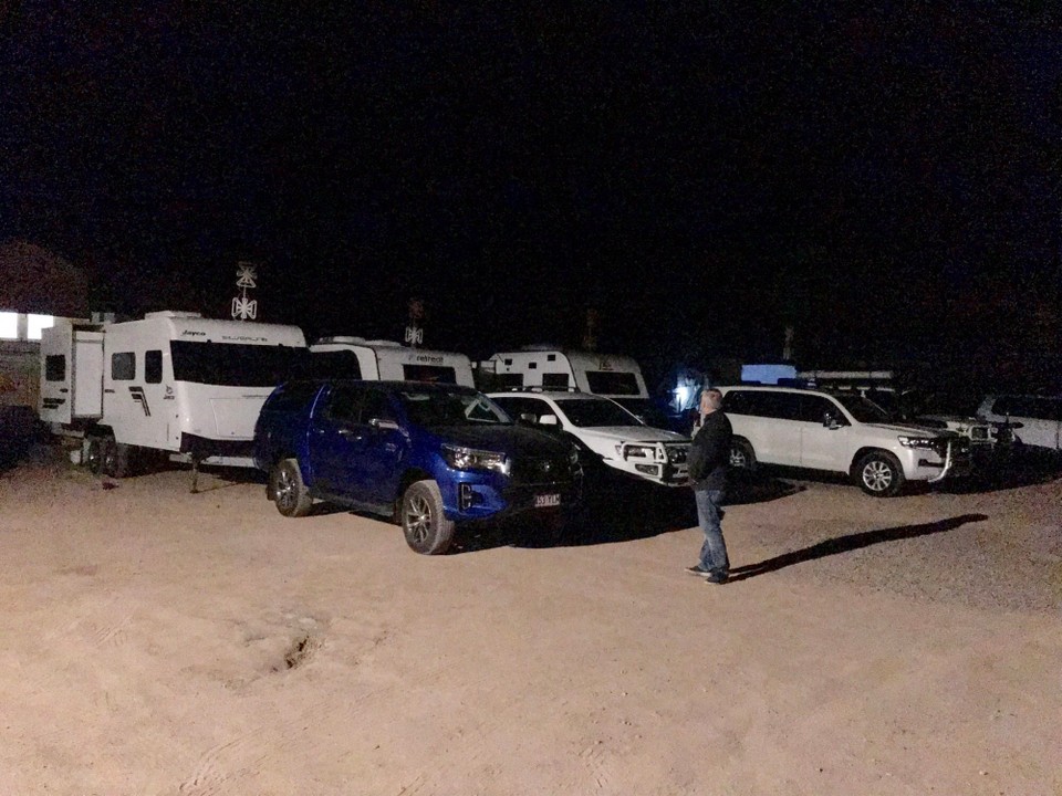 Australia - Winton - Trying to sneak home quietly !