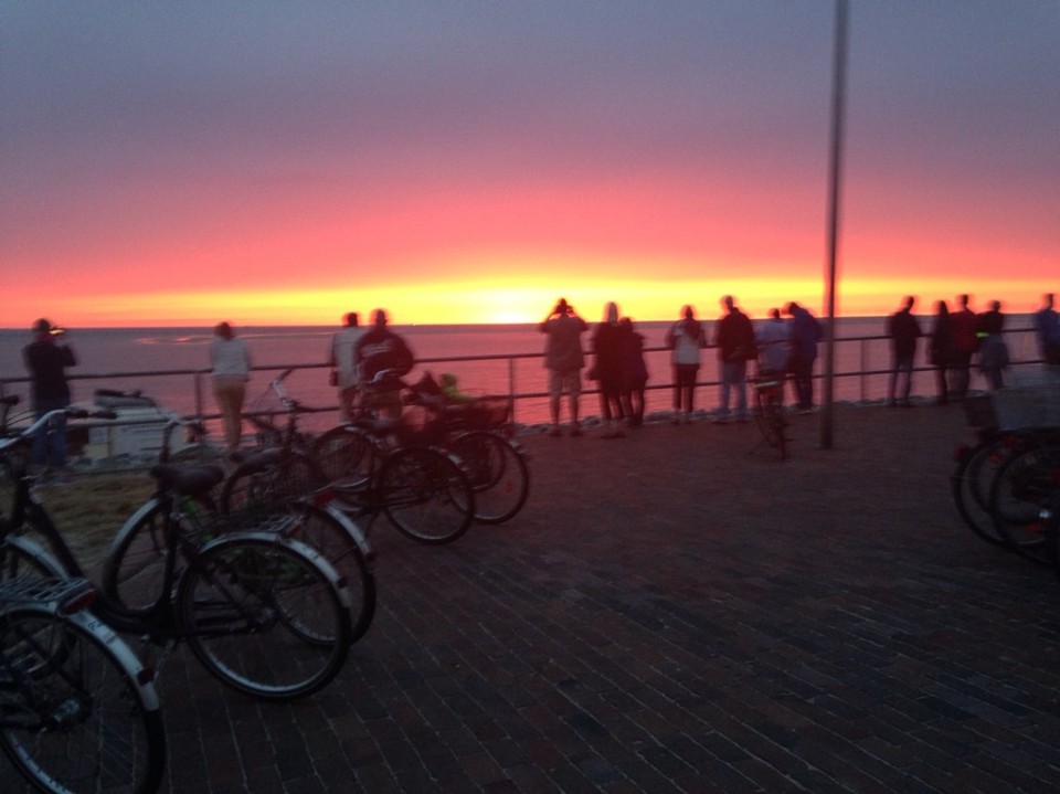Deutschland - Borkum - ...sun set for more than half an hour!
