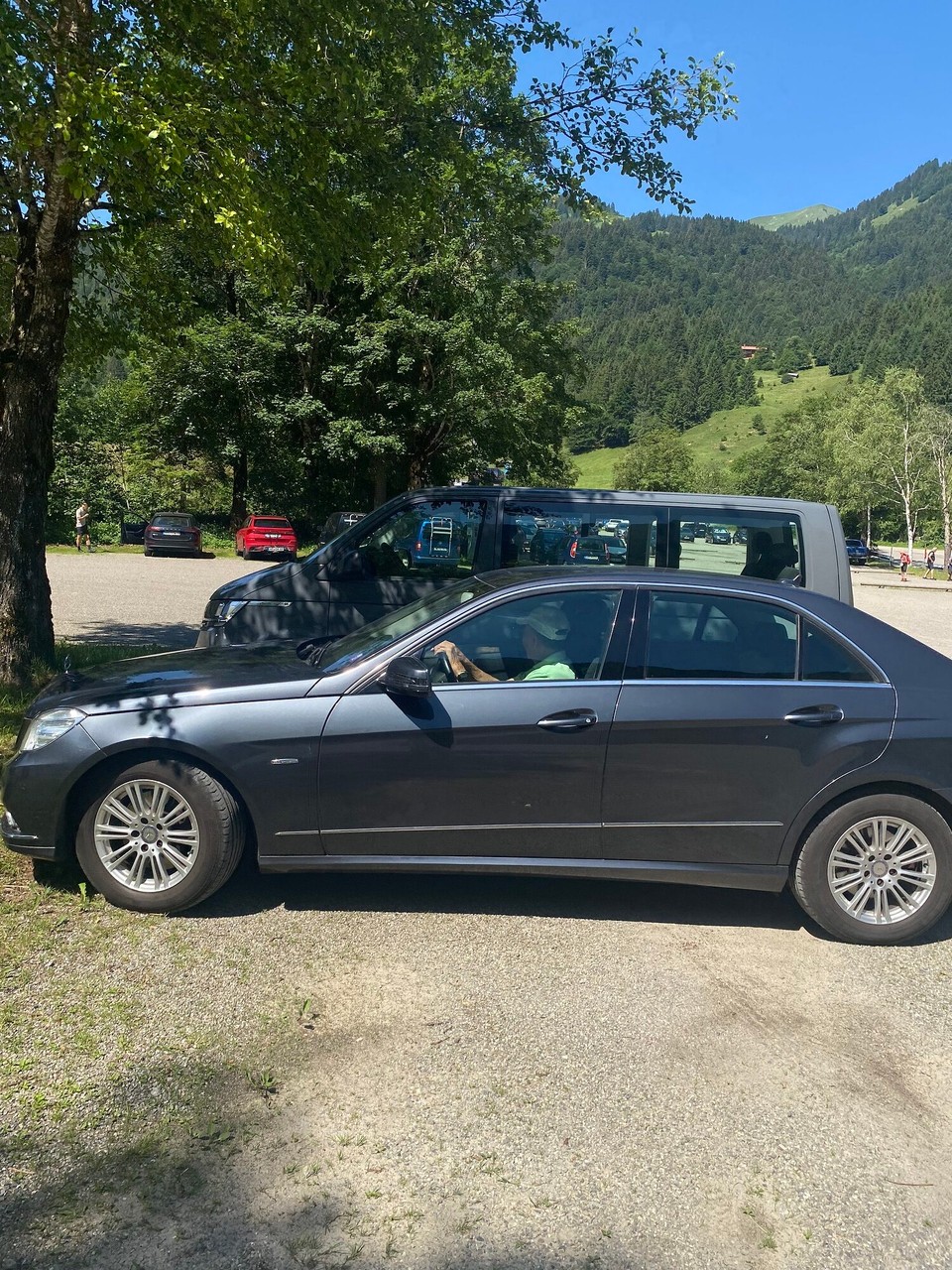 Deutschland - Oberstdorf - Schatten ist gesucht.