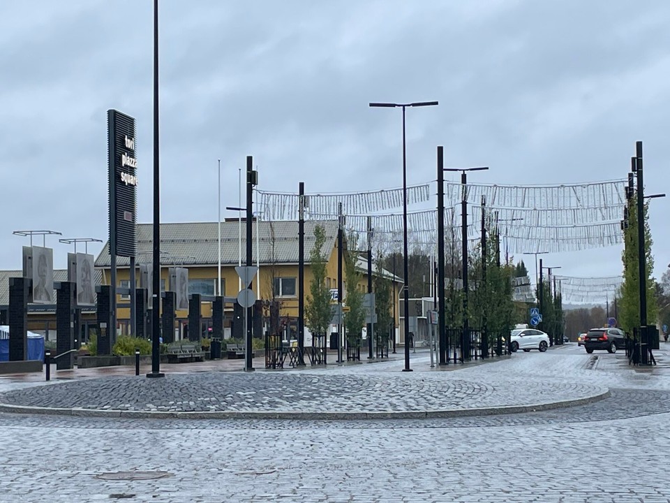 Finnland - Kuusamo - Kuusamo Zentrum (im Regen)