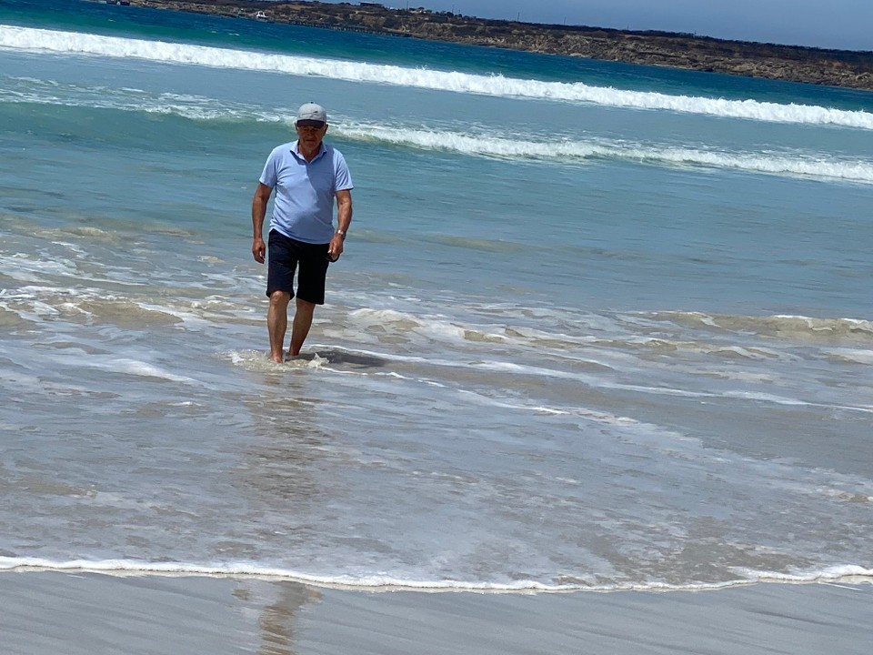 Australien - Flinders Chase - Eine kleine Wanderung am dortigen Sandstrand und im flachen Wasser
