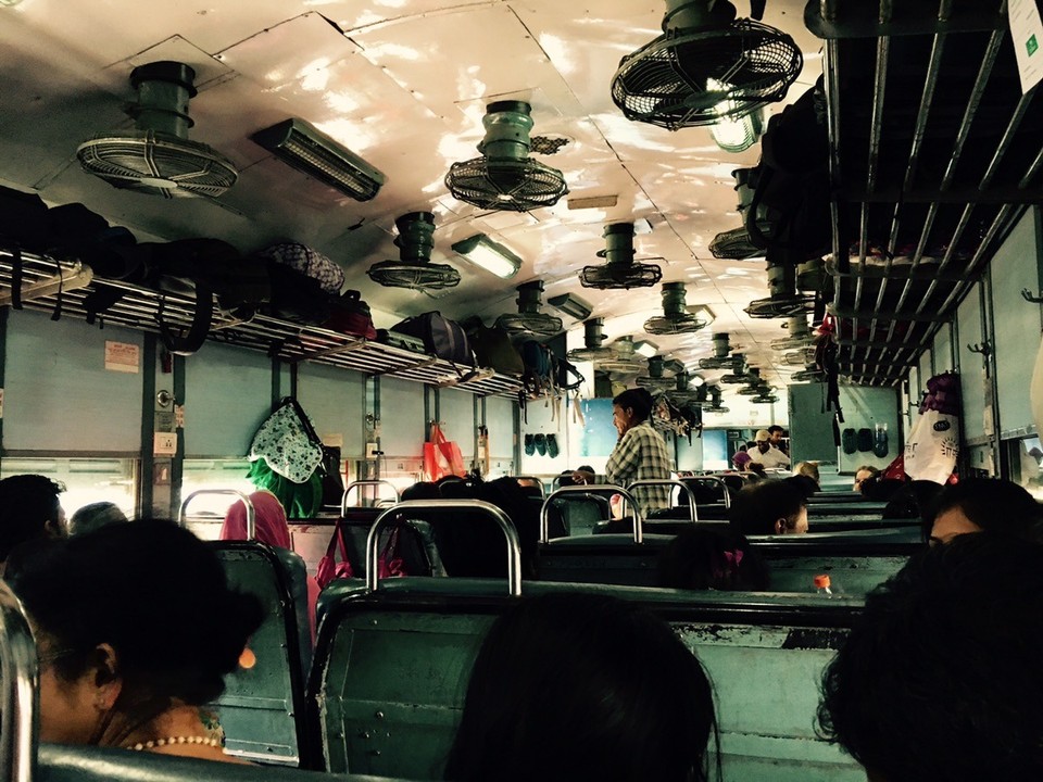 Indien - Jaipur - Mit dem Zug nach Jaipur 