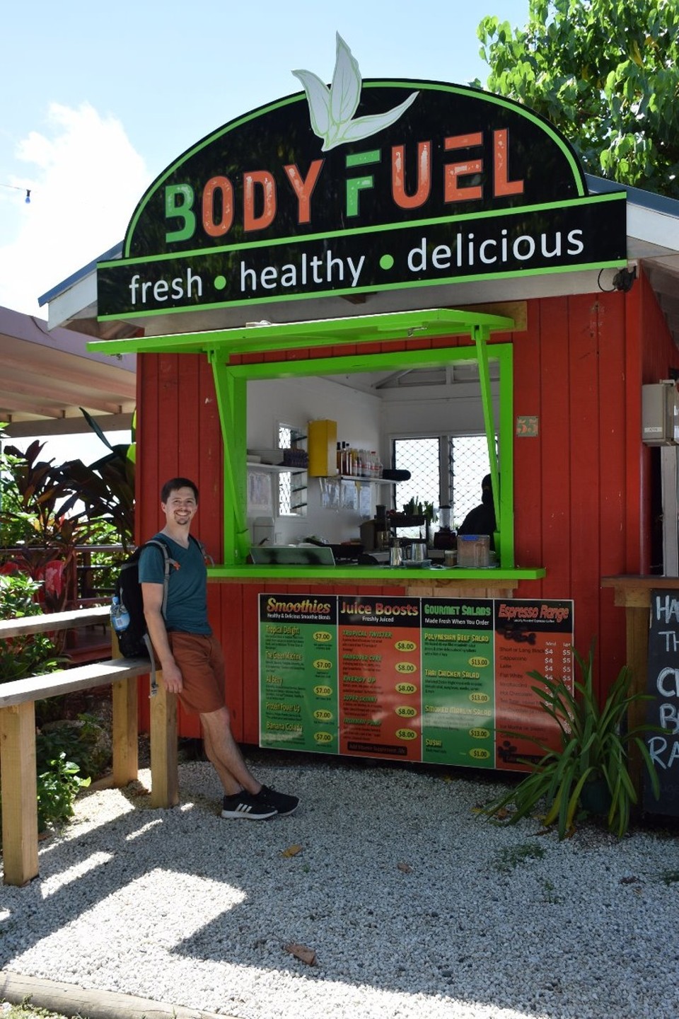 Cookinseln - Rarotonga - Hier ist der erste Stopp unserer Entdeckungsreise auf der Insel - eine Smoothiebude  :)