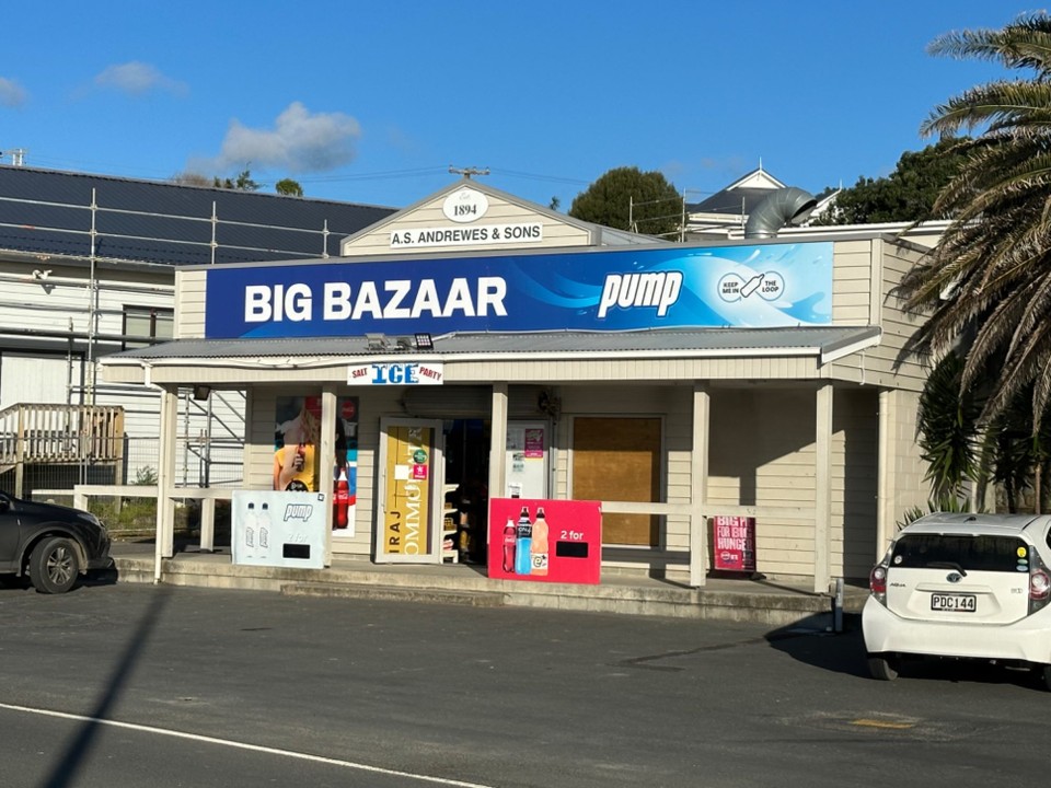 Neuseeland - Waimamaku - .. hier hab ich einen Liter Milch für 3,90 NZ$ gekauft 