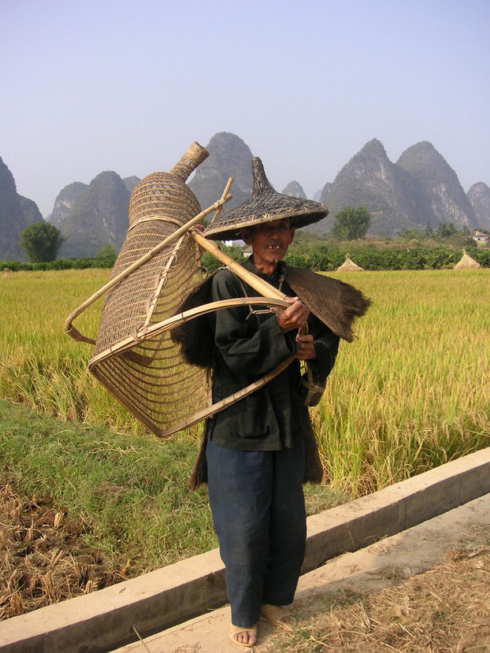 China - Guilin - Bäuerin 