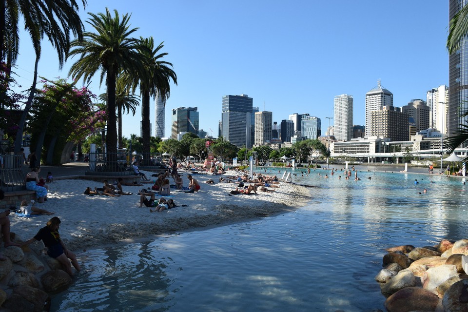 Australien - Brisbane - Streets Beach - eine künstlich errichtete Strand- und Wasserlandschaft auf der South Bank