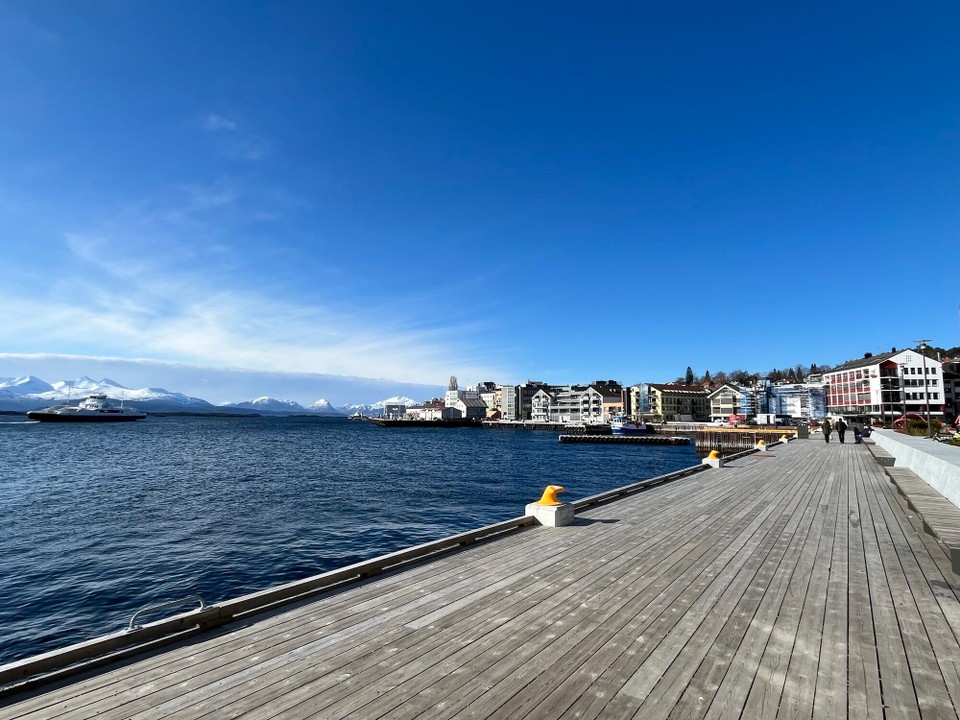 Norwegen - Molde - Die Uferpromenade in Molde