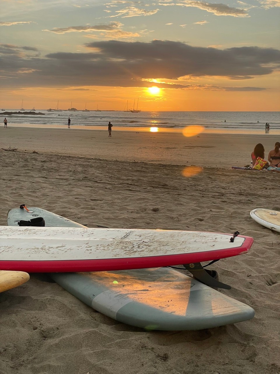 Costa Rica - Santa Cruz - Die restliche Zeit bis zum Sonnenuntergang haben wir am Strand verbracht 🌅 