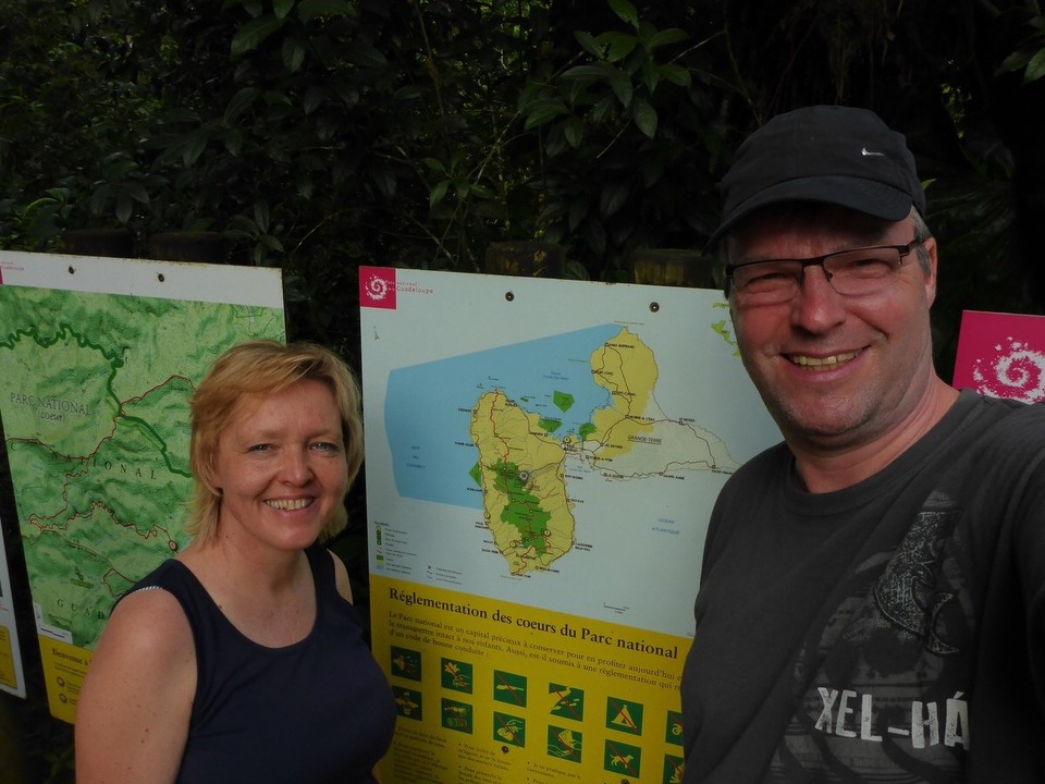 Guadeloupe - Pointe-à-Pitre - Zwei Hauptinseln Basseterre und Grand Terre. 
Französisches Departement und damit Teil der EU