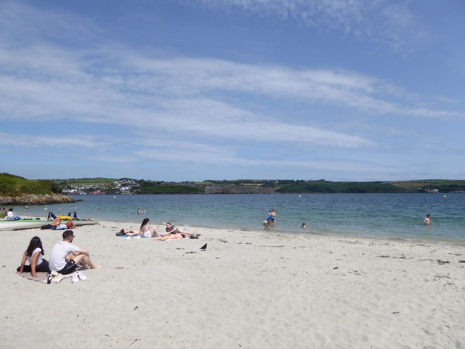 Ireland - Kinsale - Shipshape! Hopefully our last preparation day and one in Castlepark Marina. Refuelling and cleaning complete. The beach and pub seem busier than last year; guessing it’s because the weather here has been so warm for a few weeks.