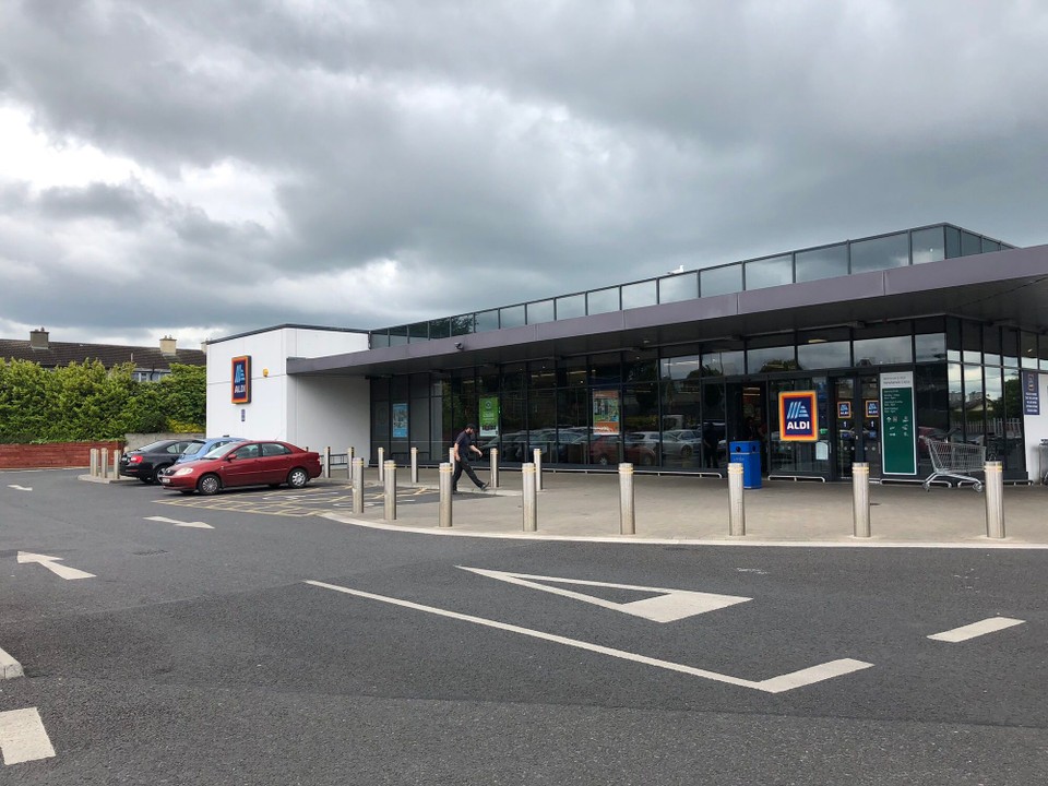 Irland - Tallaght - Diese Supermarktkette ist auf den beiden Inseln, übrigens sehr verbreitet