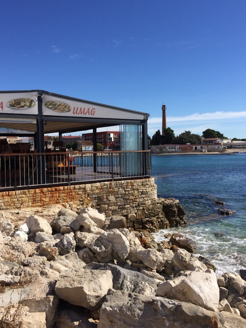 Kroatien - Umag - Restaurants an der Promenade
