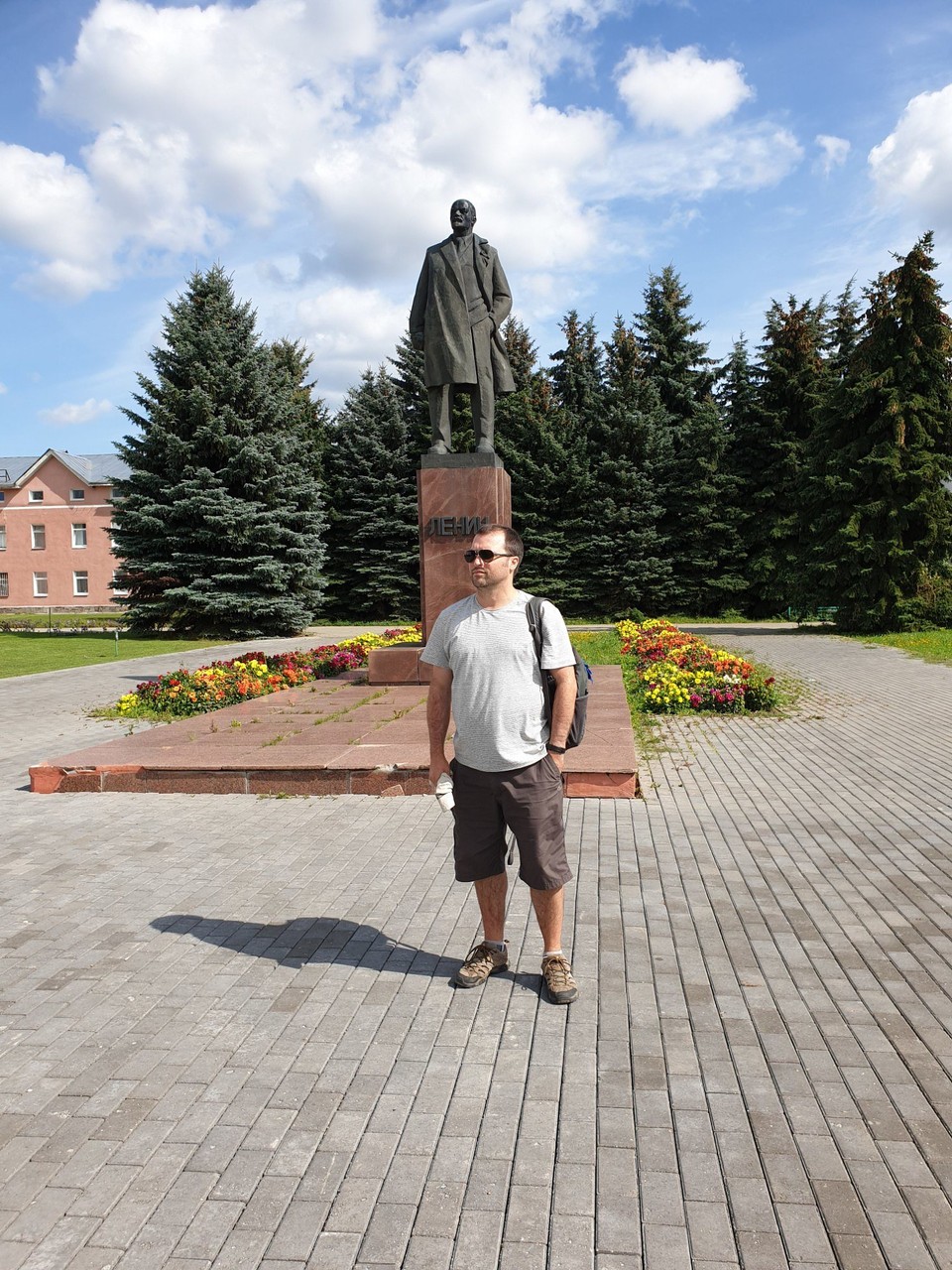 Russia - Vladimir - Luke and Lenin - Suzdal