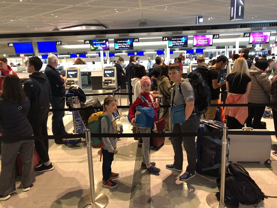 Japan - Narita-Shi - Einchecken in Narita.