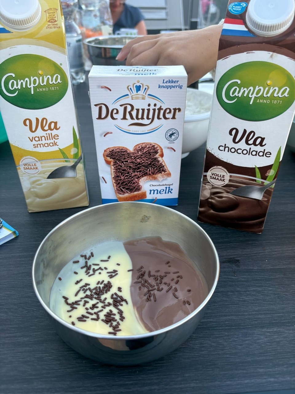 Niederlande - Oostkapelle - Unvermeidlich
Vla mit Schlaghagel