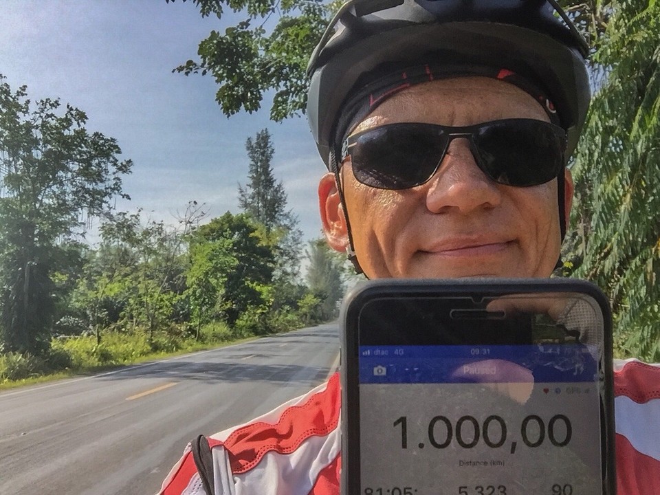 Thailand - Amphoe Khlong Thom - Endlich mal ein Kilometer Jubiläum punktgenau erwischt.