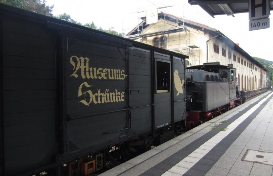 Deutschland - Neustadt an der Weinstraße - Mit der historischen Bahn von Neustadt zur Spangenburg