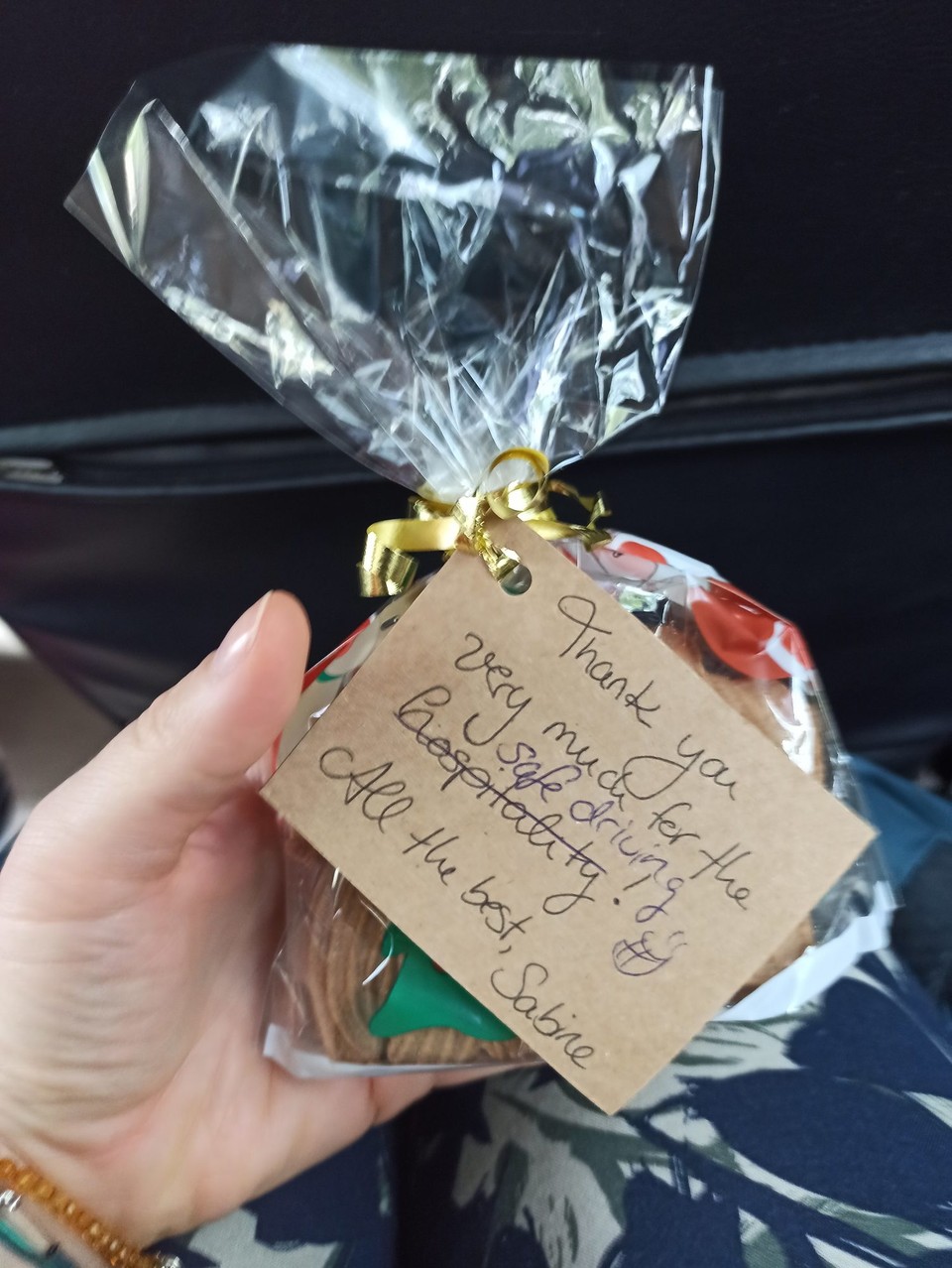 Indien - Kochi - Das kleine "Danke schön" für den ersten Uberfahrer. Da wusste ich noch nicht das die alle so fahren. 