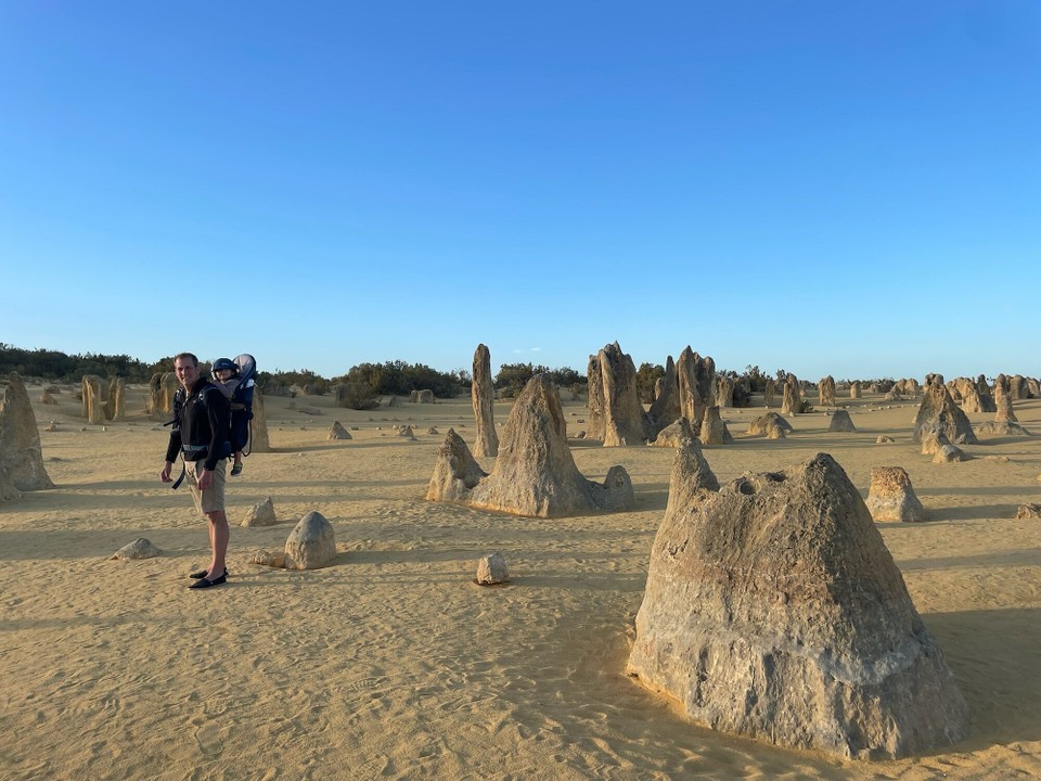 Australien - Nambung - Hier stehen unzählige Steine in der Wüste, die wir ausgiebig erwandert haben.