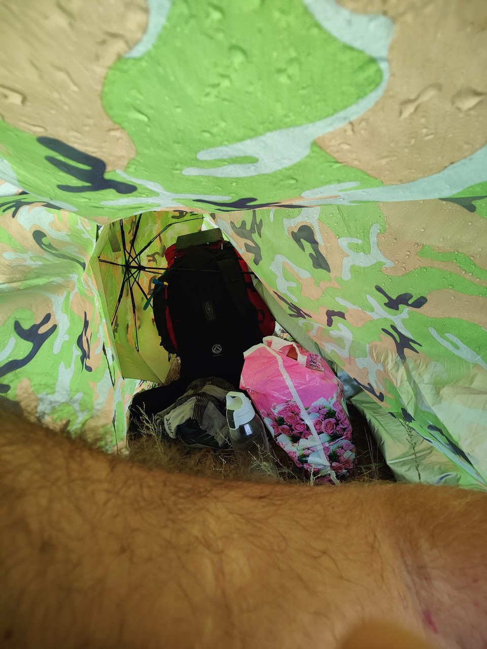 Kasachstan - Абай - Die Sachen ins trockene gebracht