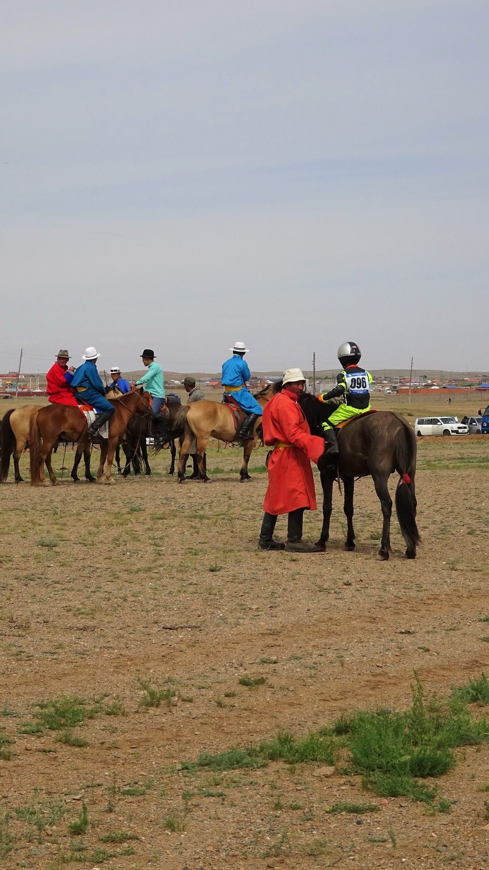 Mongolia - Mandalgovi - Thankfully he found his dad