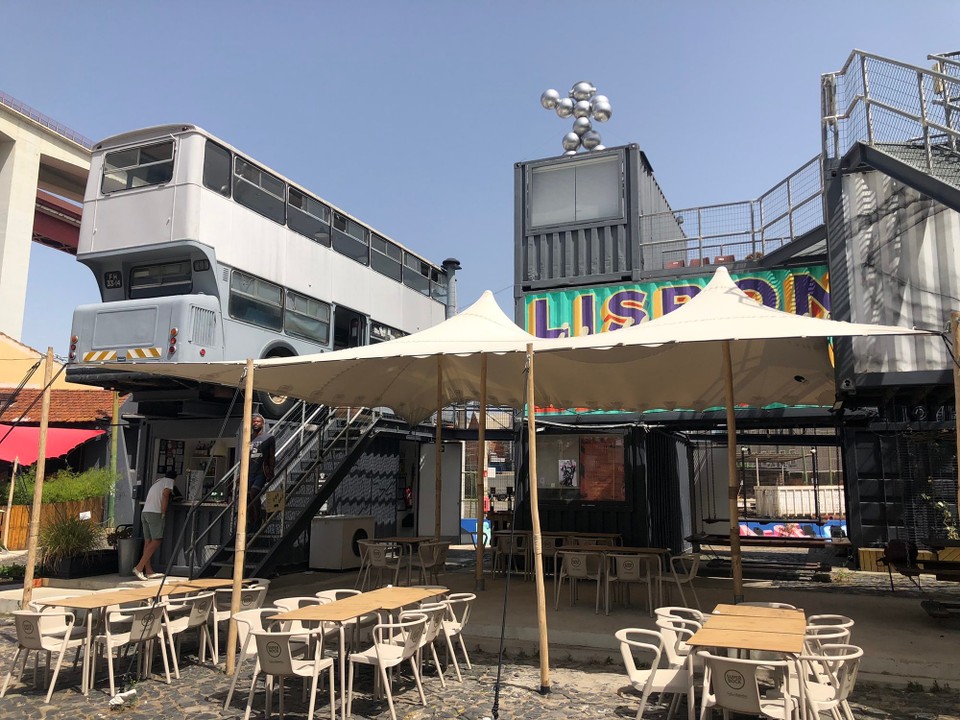 Portugal - Lissabon - Das ist die rechte Seite des Kaffees…