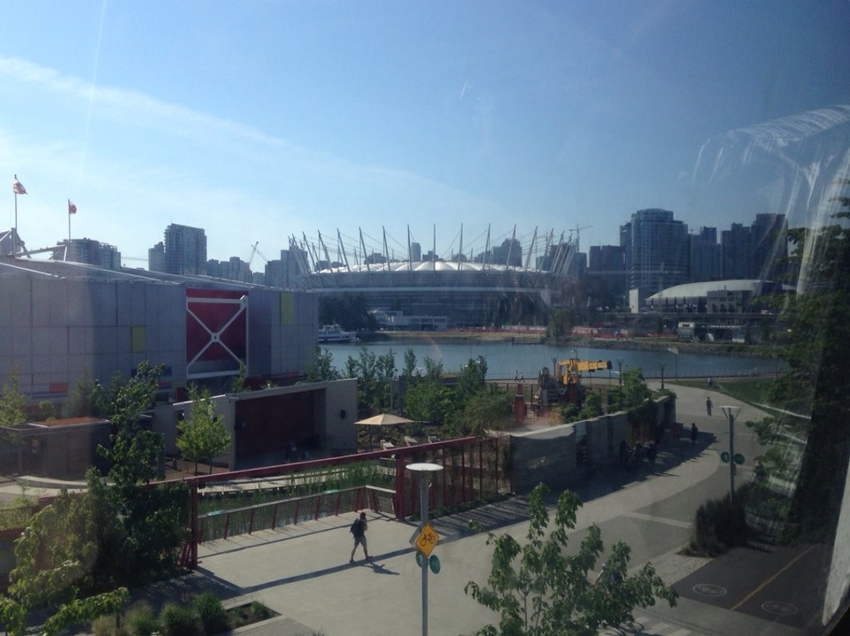 Canada - Coquitlam - Onderweg naar het hotel reden we langs het stadion waar we over 2,5 week naar Nigeria - USA gaan kijken (WK Voetbal voor dames).