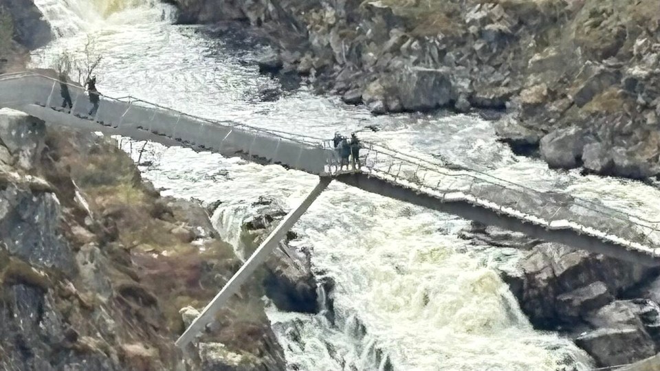Norwegen - Vøringsfossen - …geht auch über einen weiteren Wasserfall 