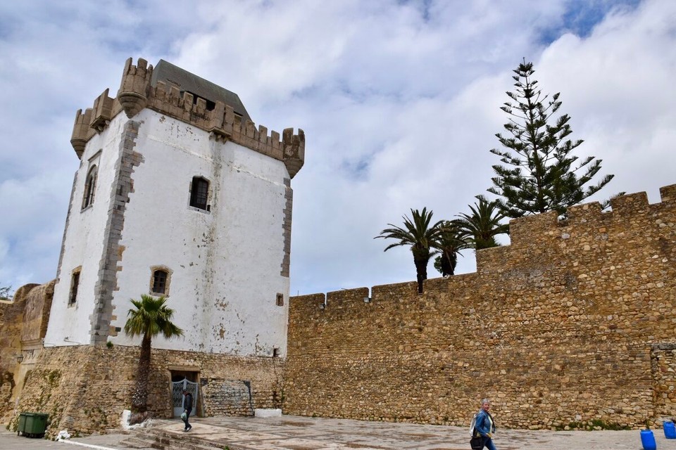 Marokko - Tangier - Der Wehrturm Borj Al Kamra, der von den Portugiesen erbaut wurde und einer der Sehenswürdigkeiten.