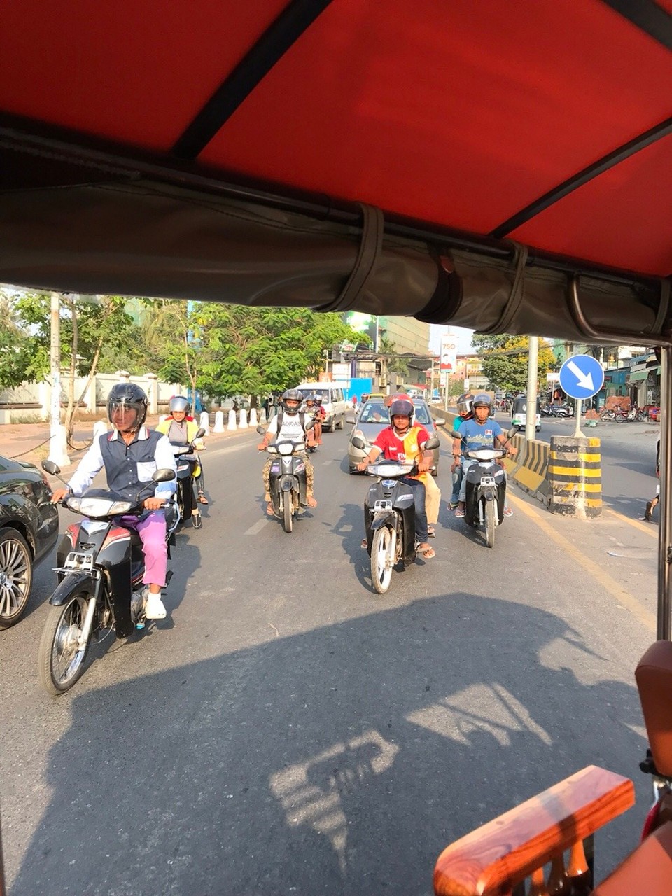 Cambodia - Phnom Penh - Crazy roads in PP on a Sunday afternoon!