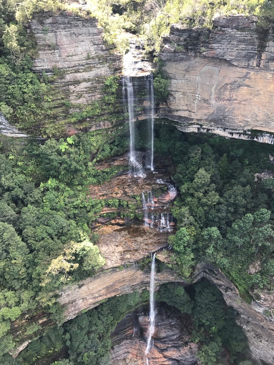 Australia - Katoomba - Katoomba falls from cable car .. tick