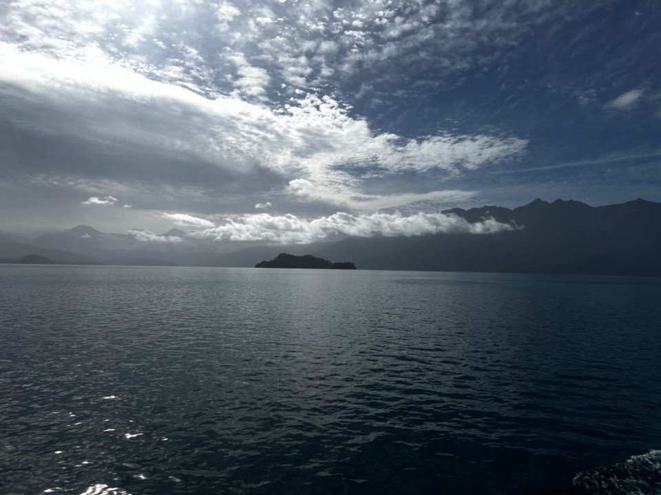 Chile - Puerto Montt - …and look how quickly it goes again. Patagonia is very pretty and changeable