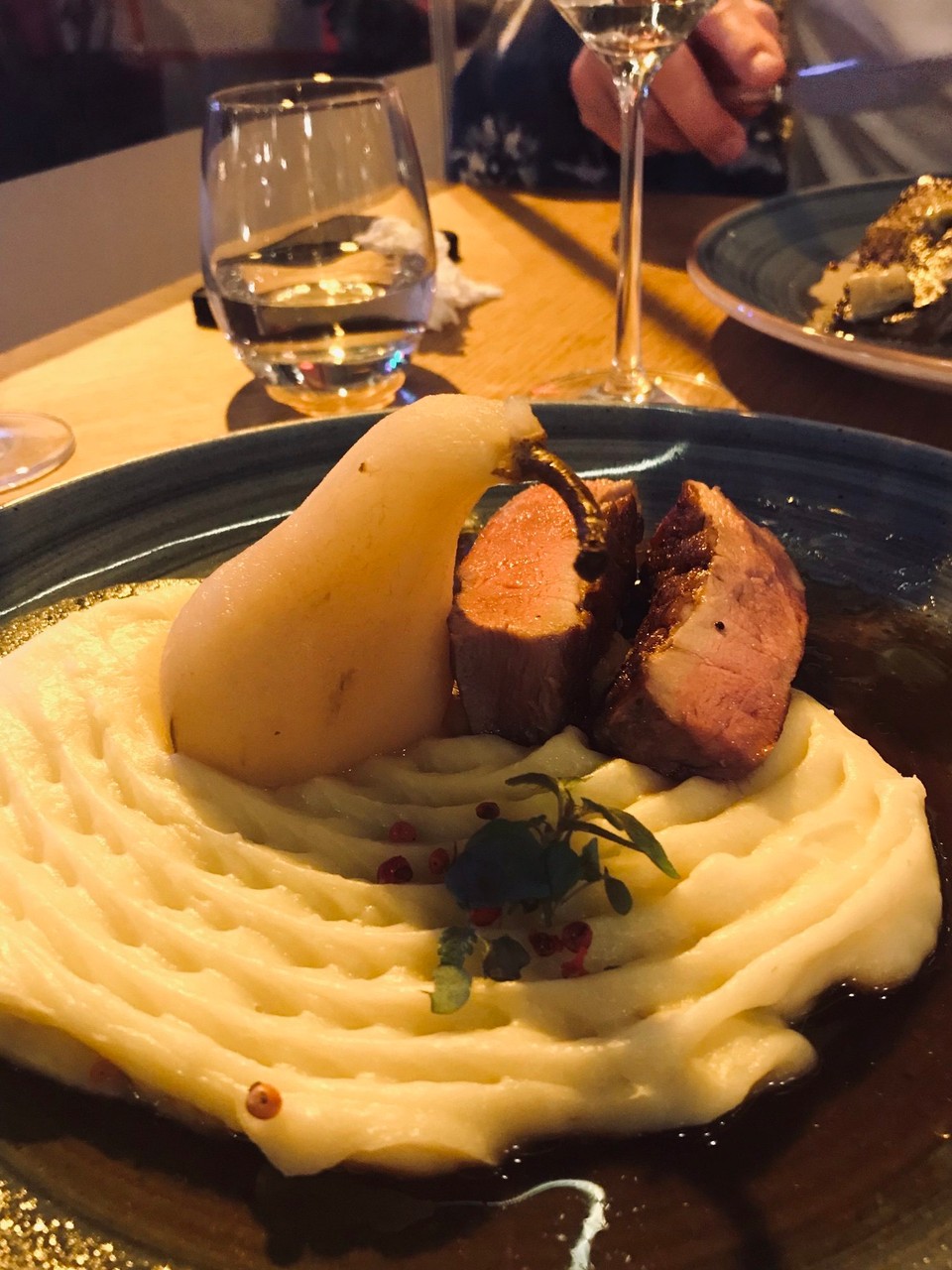 Ungarn - Budapest VII. kerület - Duck Breast | Mashed Potatoes | Pear