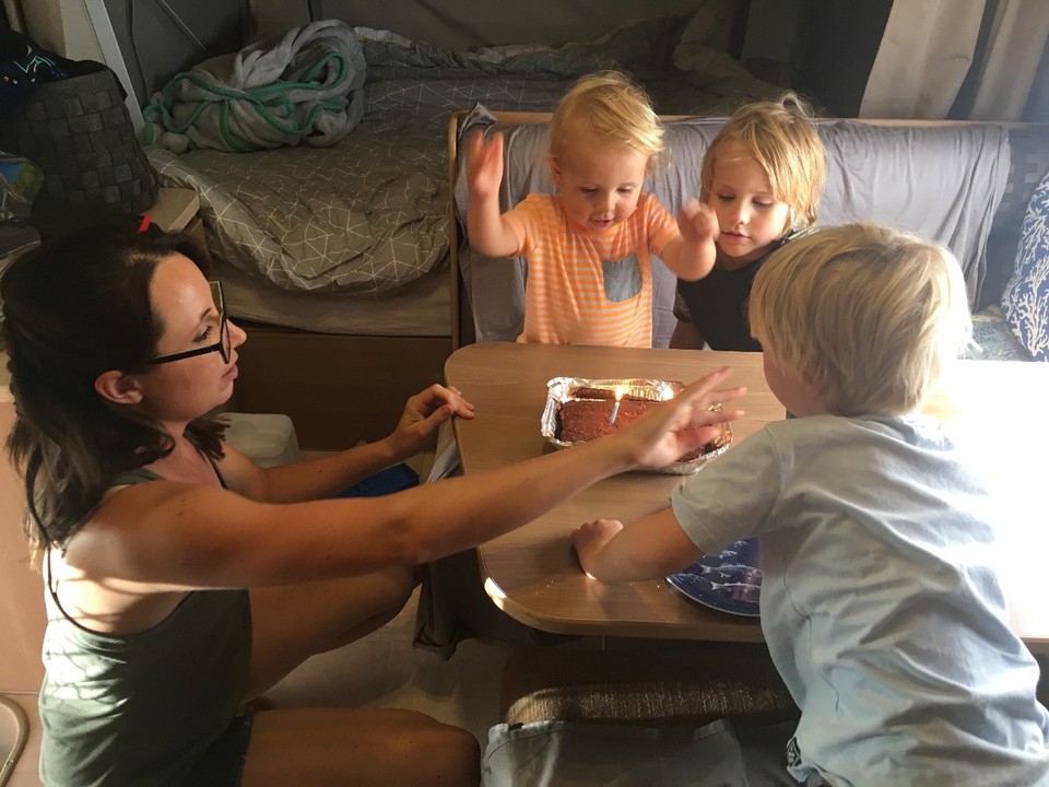 Australia - Mona Vale - Mason's 2nd B'Day - Yulara Camp Ground