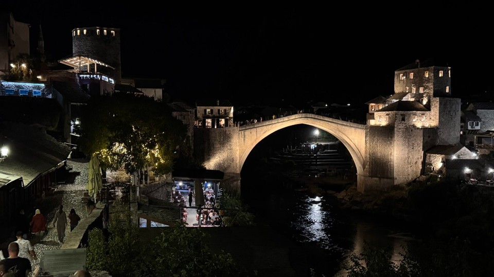 Bosnien und Herzegowina - Mostar - Da es schon spät ist, verabschieden wir uns für heute mit diesem schönen Anblick.