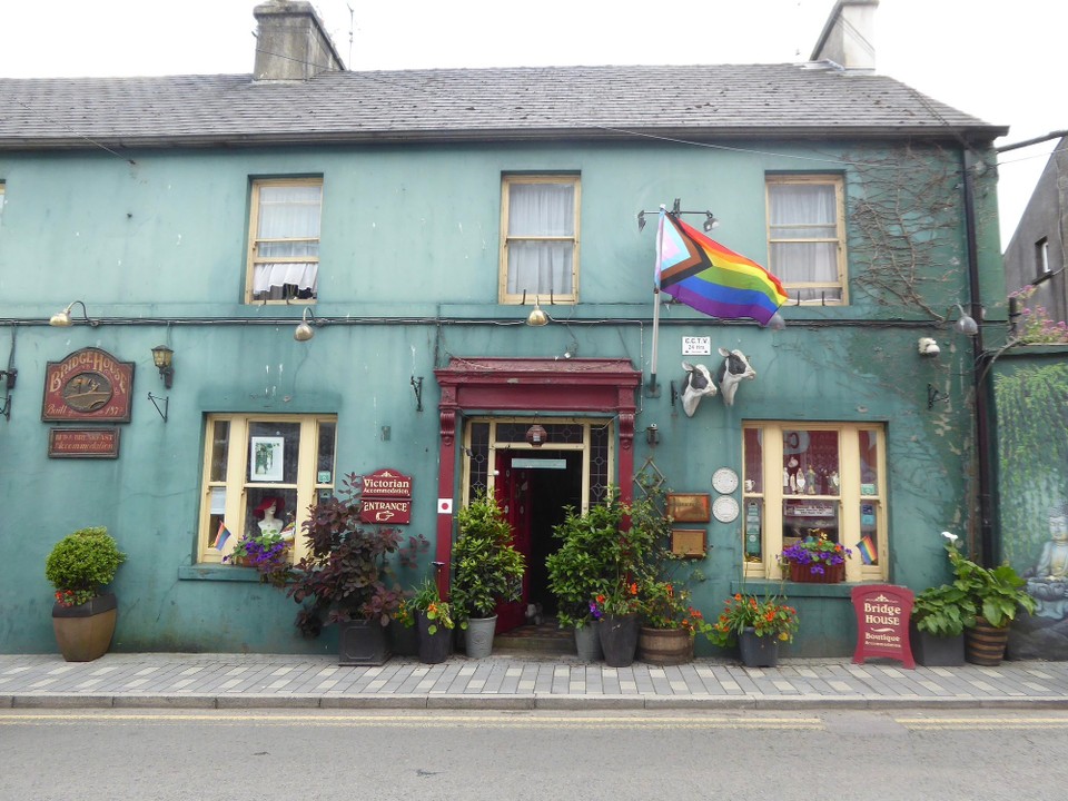 Ireland - Skibbereen - The chandlery and Euro Car Parts didn’t have the fan belt, so we wandered through town, rather liking the look of this place with its cows’ heads, and stopped at Annie Mays for lunch.