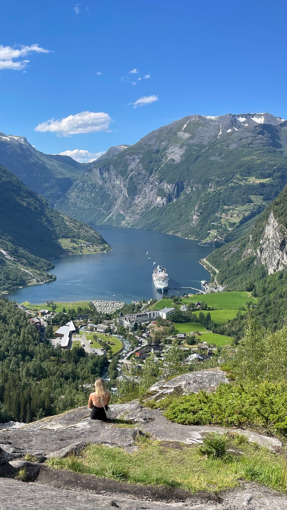 Norwegen - Geiranger - Flydalsjuvet Utsiktspunkt