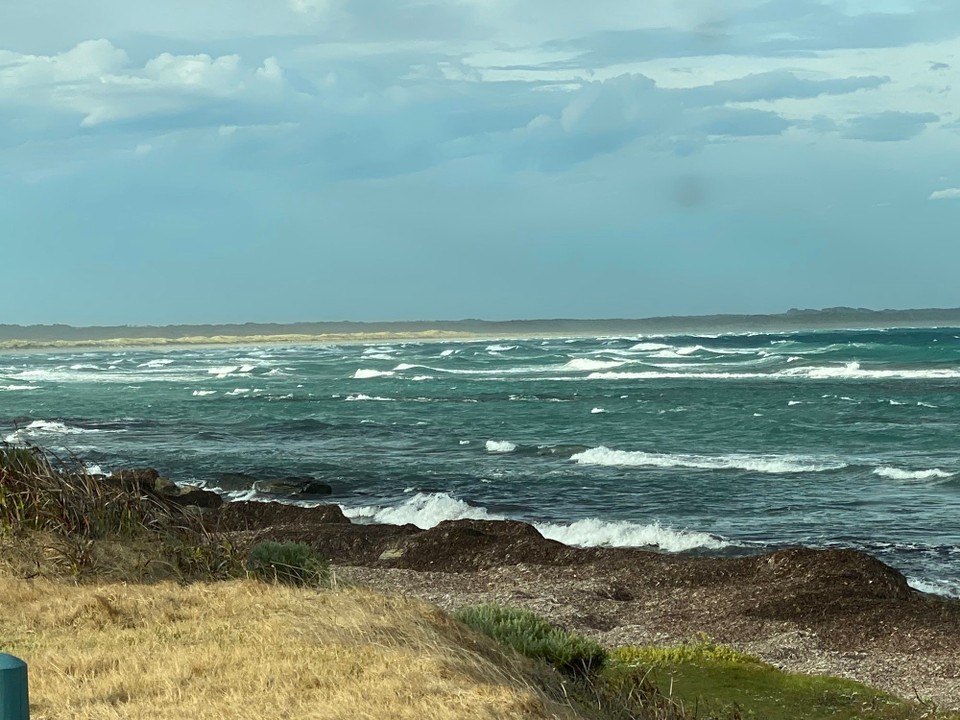 Australien - Augusta - Ein orkanartiger Wind fegte über die Halbinsel mit dem Lighthouse. Das Meer schäumte...