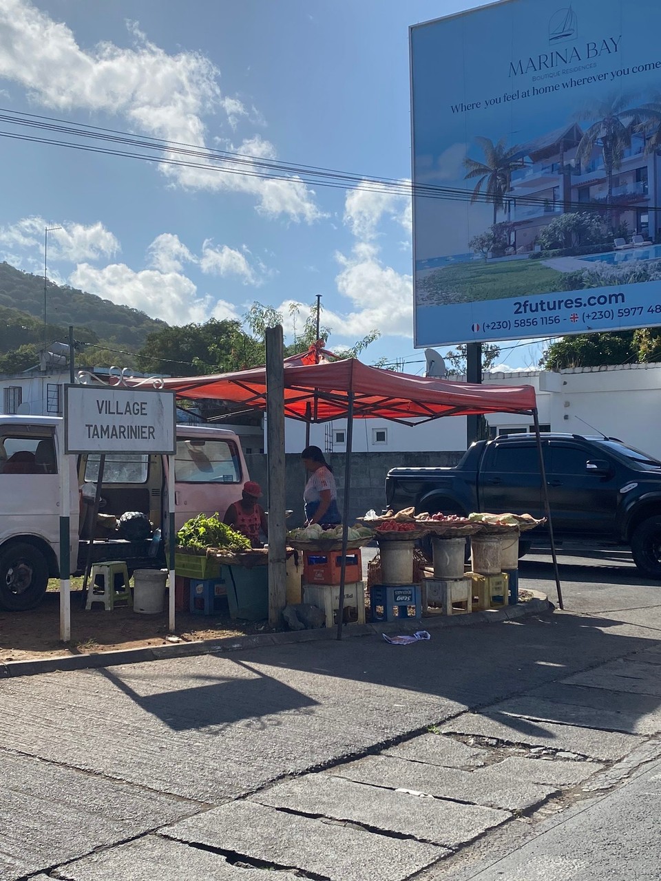 Mauritius -  - Großer Obstmarkt am Wegesrand