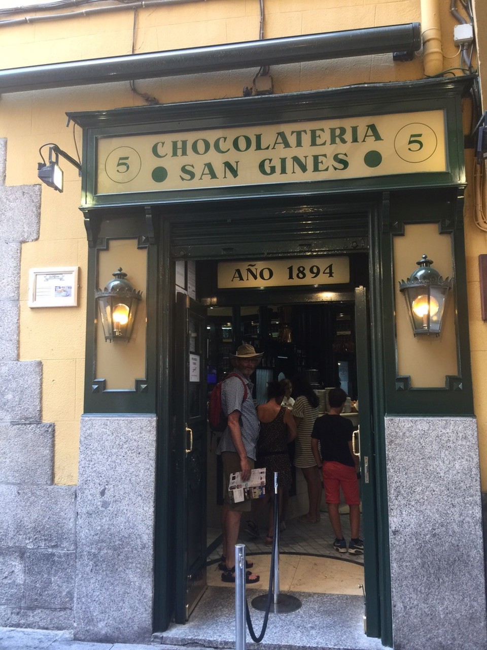  - Spain, Madrid, Gran Via - Churros with hot chocolate at the best place in Madrid - San Gines.