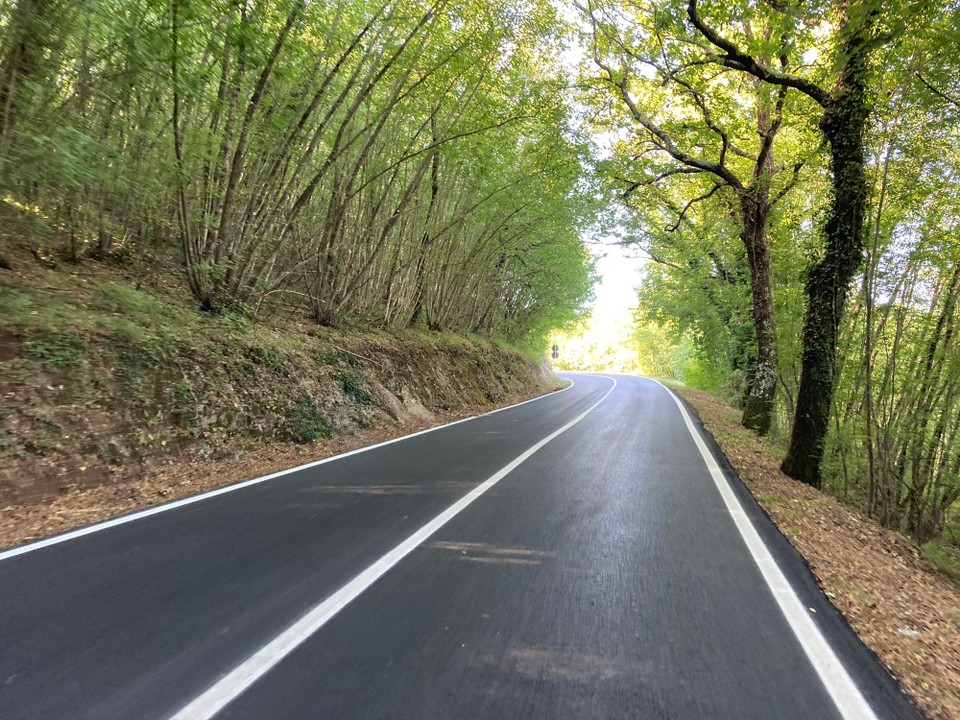 Italien - Roccastrada - wunderbare Strassen und ganz alleine