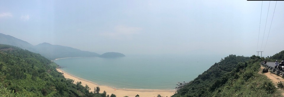 Vietnam - Da Nang - Auf dem Höhenpass gibt es eine bete Aussicht...