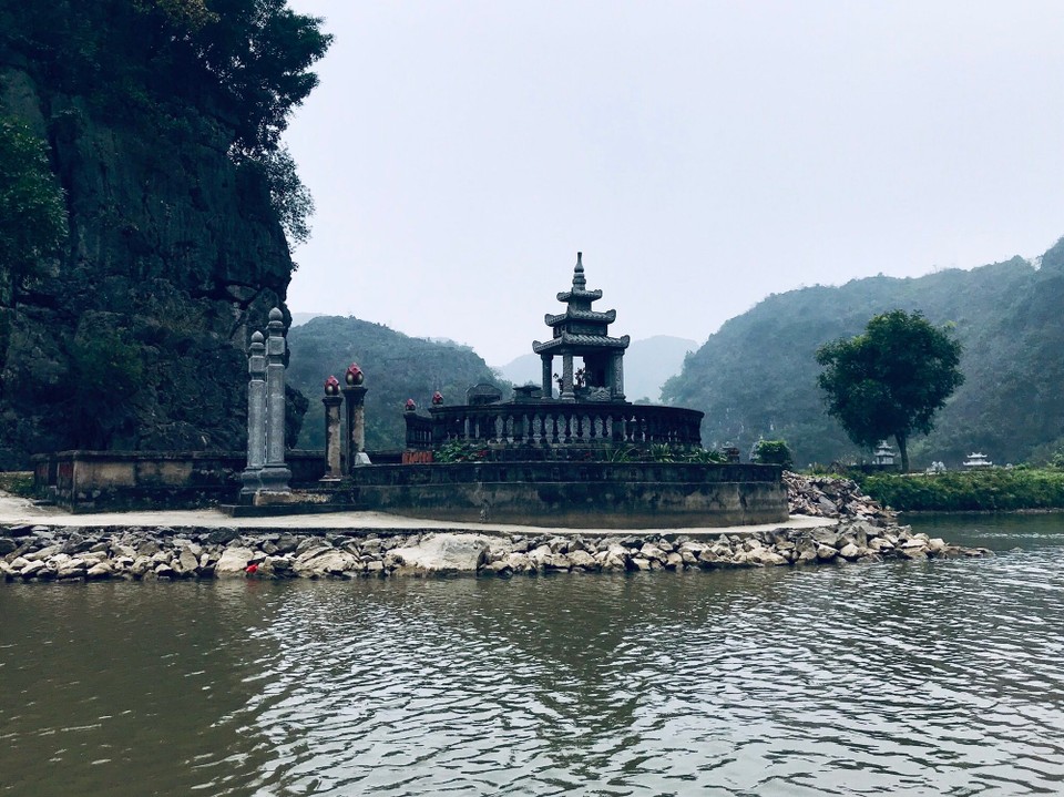Vietnam - H. Hoa Lư - 