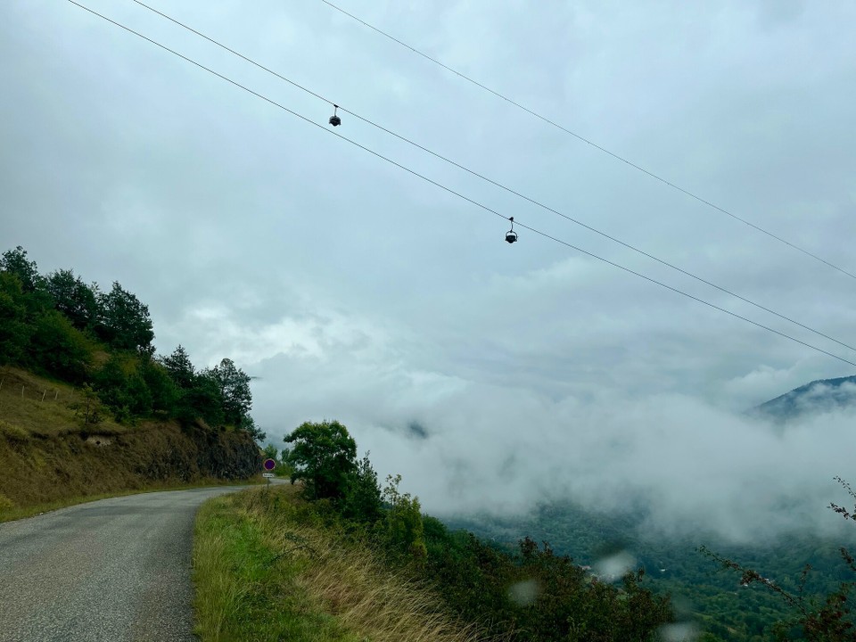 Andorra - Escaldes-Engordany - Talktransport, keine Touri-Seilbahn